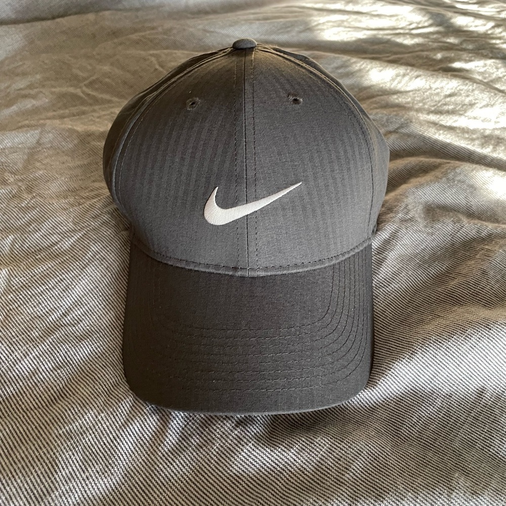 Gray Nike Golf Hat